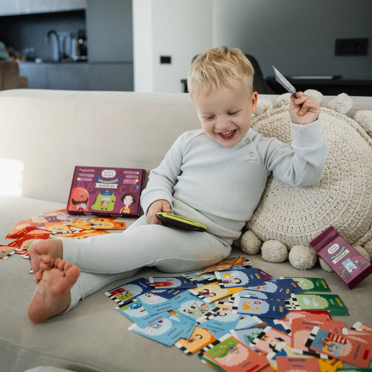 Kakė Makė kalbančios kortelės